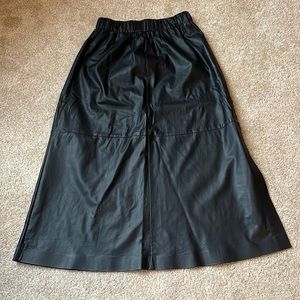 BLACK LEATHER MIDI SKIRT